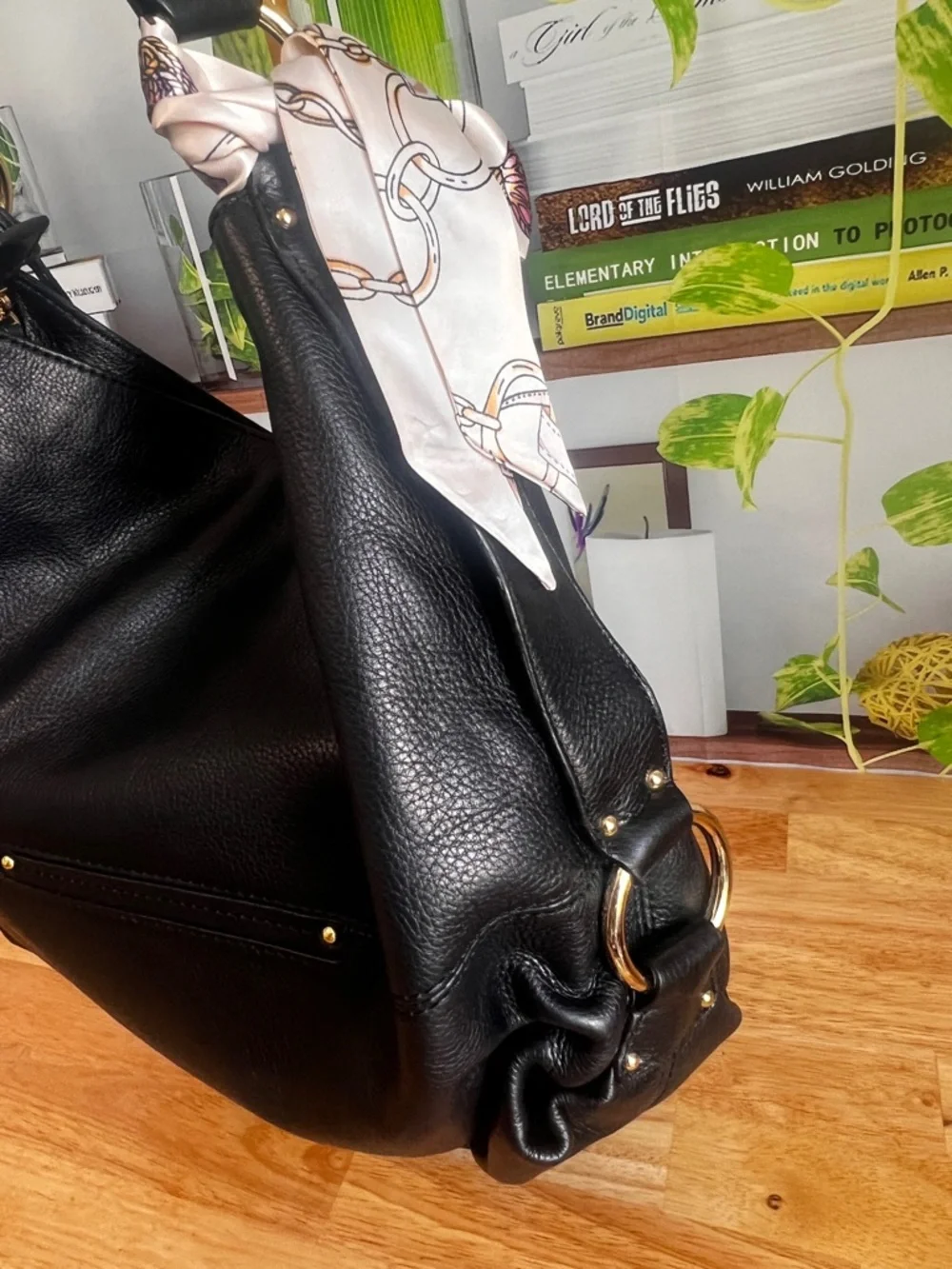 Michael Kors Austin Black Leather Hobo Bag with Gold Hardware - Picture 5 of 11